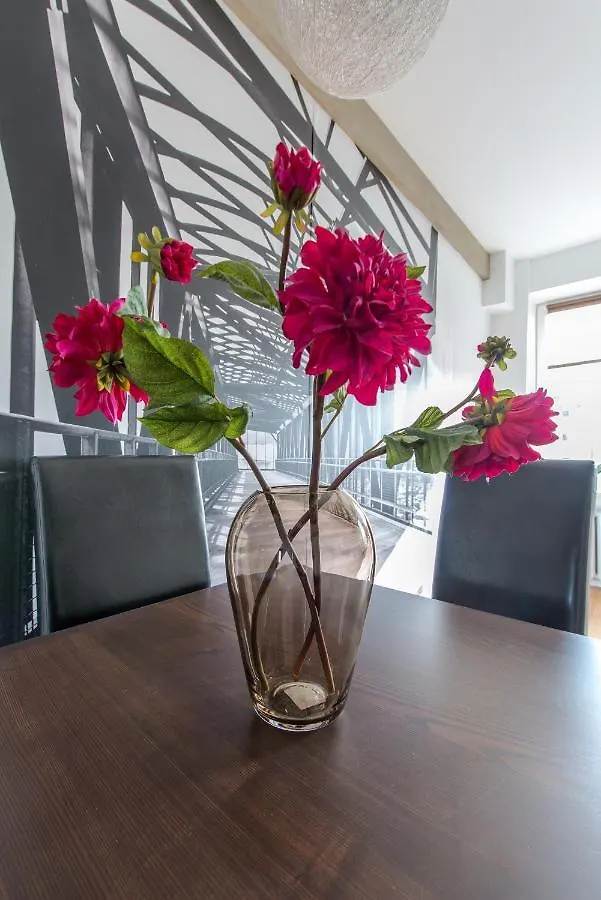 Dworzec Centralny P&O Serviced Apartments Warszawa Polen